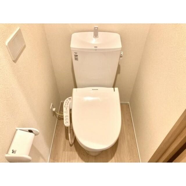 大和市西鶴間４丁目の賃貸マンションのトイレ