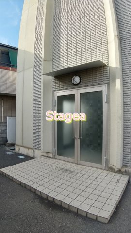 アンプルール フェール レーベンのエントランス