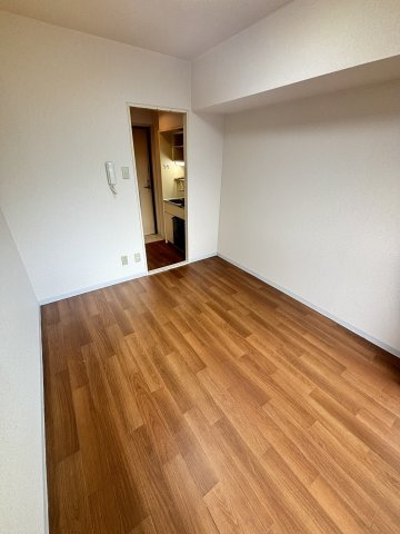 【寝室】 | 淡路エンビイハイツ