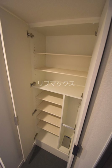 【収納】プレサンス西中島南方セレスト 