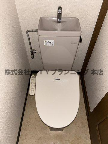 仲介手数料0円！コアレジデンスのトイレ
