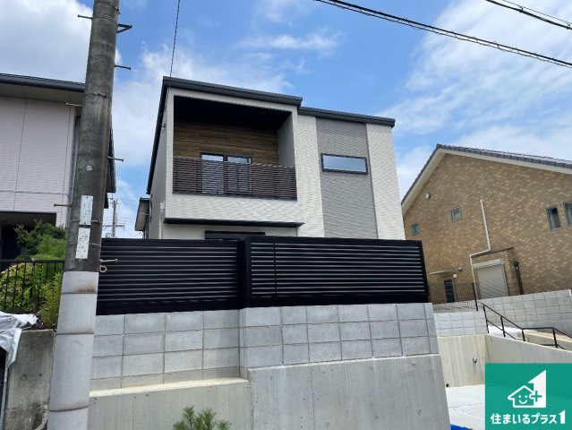 川西市緑台　第3期　新築一戸建ての外観|お客様に長く安心して住んでいだだける事にこだわった家づくり！住んでからのアフターサービスにもしっかりと取り組んでいます！