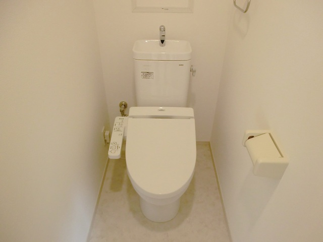 ＳＥＲＥＮＡ　ＭＡＩＳＯＮのトイレ|温水洗浄便座付きのトイレです♪
