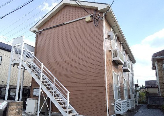 レオパレス日吉町の外観|外はこのようになっています