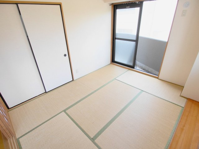 ラフィーネカツタのその他