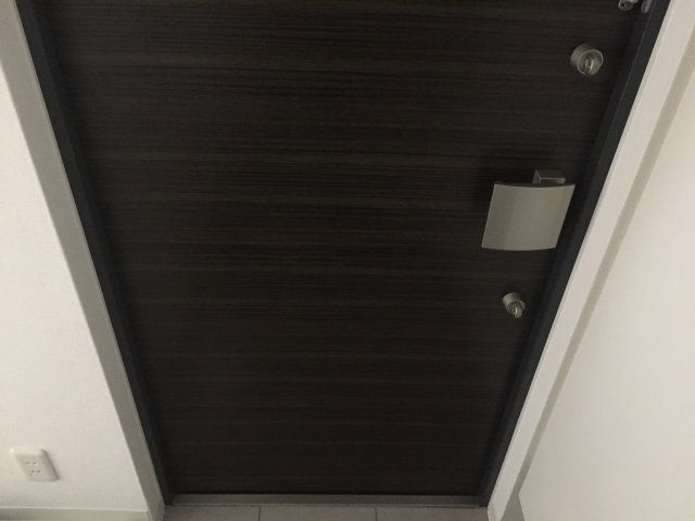 ルモーデ亀戸の玄関