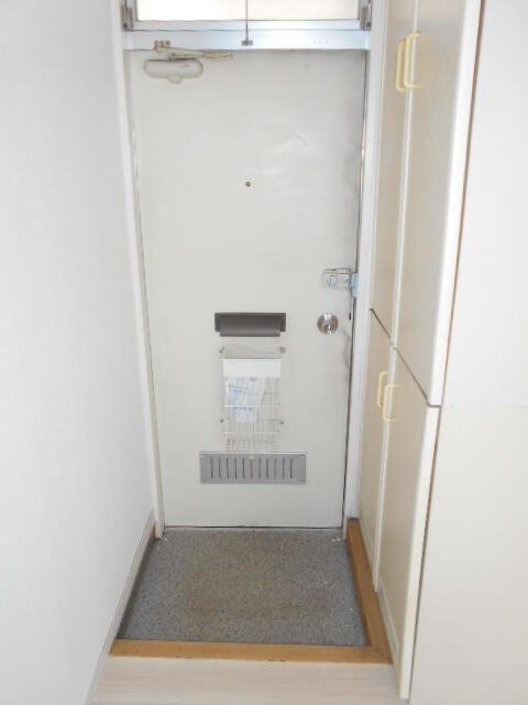 ＴＫコーポラスの玄関