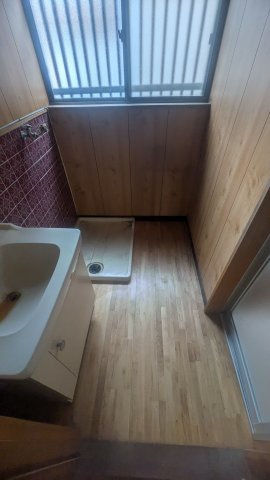 中古住宅　軽海の洗面所