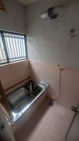 中古住宅　軽海の浴室