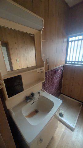 中古住宅　軽海の洗面所
