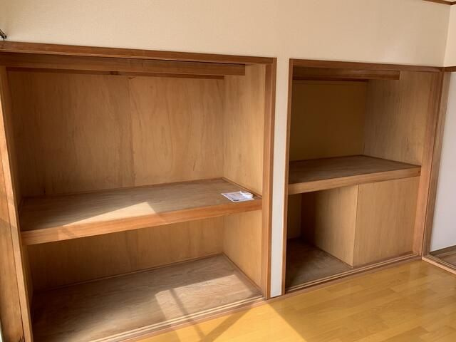 テラスハウスあしたかの収納