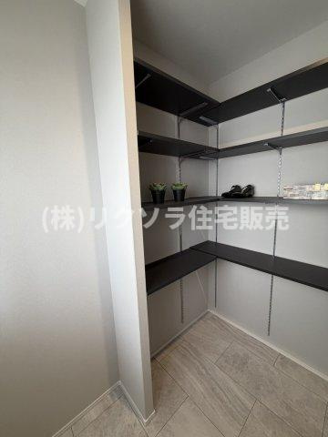 コム古川橋の収納|シューズインクローゼット
■物件内覧・資金計画相談・住宅ローン相談、リフォーム相談、お問合せ受付中■
※当日・翌日のご内覧、ご相談はお電話でのお問合せがスムーズです！