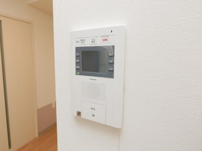 【セキュリティ】 | SunSunなんば弐番館 | モニター付きインターホンです