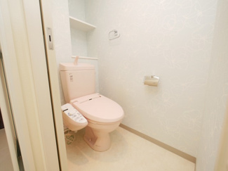【トイレ】 | SunSunなんば弐番館 | 落ち着いた色調のトイレです