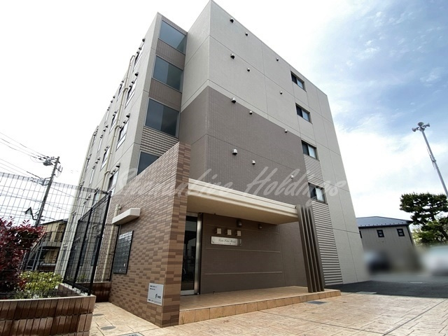 藤沢市辻堂５丁目の賃貸マンションの外観|鉄筋コンクリートマンションで防音面も安心♪