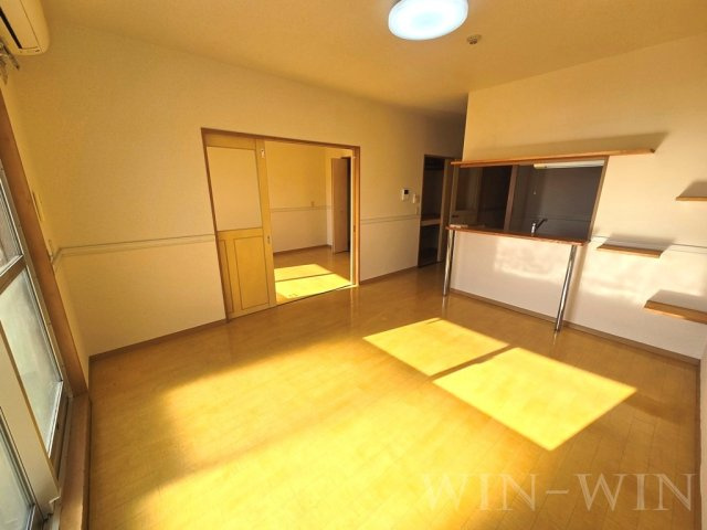ヴァンティーアの居間・リビング|イメージ（同建物内別部屋の写真です）