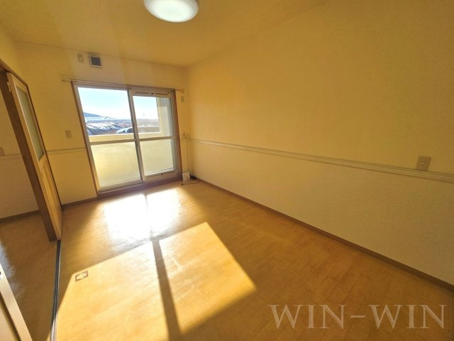 ヴァンティーアの居間・リビング|イメージ（同建物内別部屋の写真です）