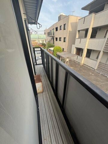 上大岡グリーンハイツＦ棟のバルコニー