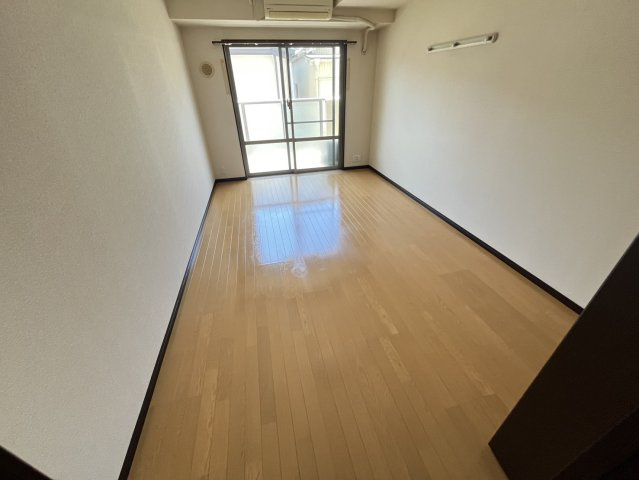 新小岩Myビルの洋室