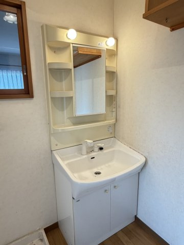 【3LDK平屋】小名浜大原芳原【駐車場4台】の独立洗面台