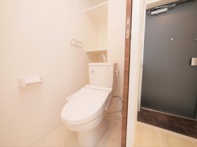 【トイレ】 | グランドゥーエ永和駅前 | 落ち着いた色調のトイレです