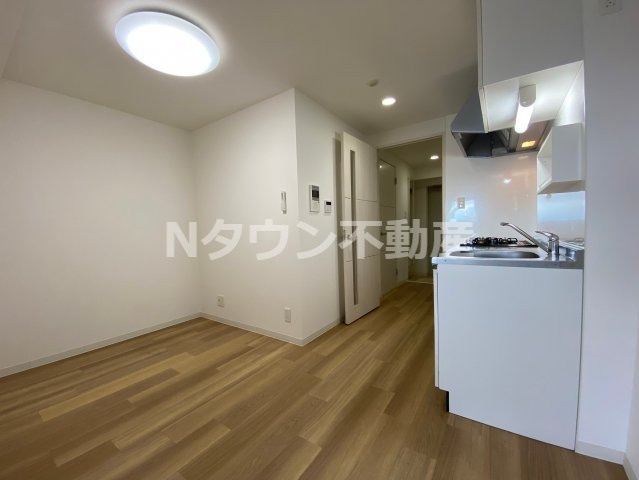 【その他】 | メイボーテセラ | ゆったりとした居間です