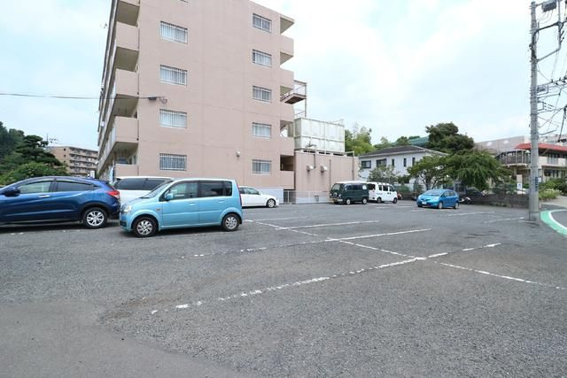 パストラル山口の駐車場