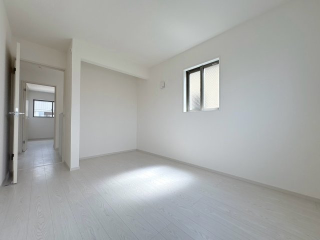 新築戸建　岐阜市加納5期　全1区画分譲のトイレ|超表面平滑加工とイオンパワーの「セフィオンテクト」加工で、汚れが付きにくく落ちやすい仕様です。