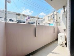 アーバンキャッスル江戸川駅前（2階部分）／仲介手数料無料／新規フルリノベーションのバルコニー