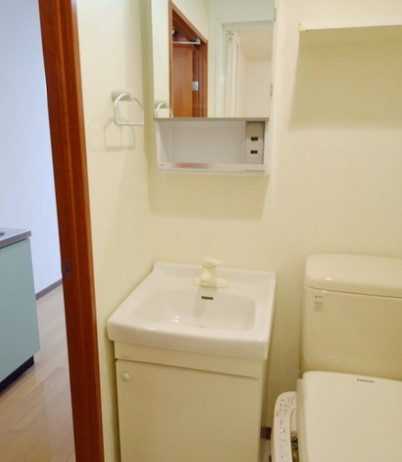 荒川区東日暮里３丁目の賃貸マンションの独立洗面台|※別部屋参考写真