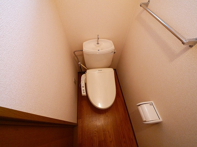 ジミニークリケットのトイレ|落ち着いたトイレです