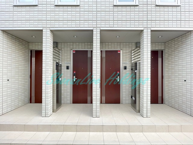 藤沢市湘南台２丁目のアパートのエントランス