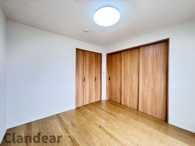 東和ファイナンスの洋室|ドキドキの新生活も、安心してスタート。ぴったりの住まいを見つけませんか？クランディアが一緒に住まい選びをサポートします‼　まずは、お気軽にお問合せください　＃クランディア