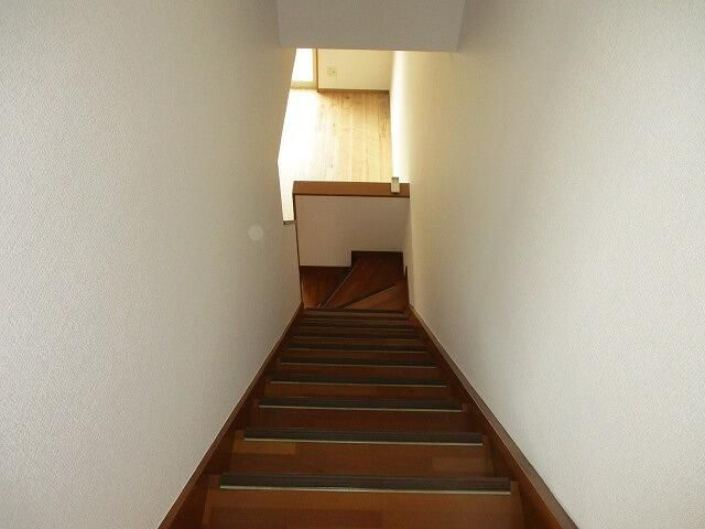 テラスハウスあしたかの内装