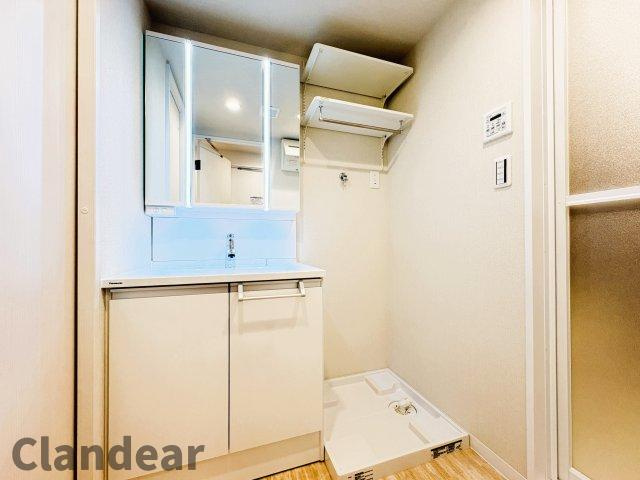 いづみハイツ竹の塚の独立洗面台|ドキドキの新生活も、安心してスタート。ぴったりの住まいを見つけませんか？クランディアが一緒に住まい選びをサポートします‼　まずは、お気軽にお問合せください　＃クランディア