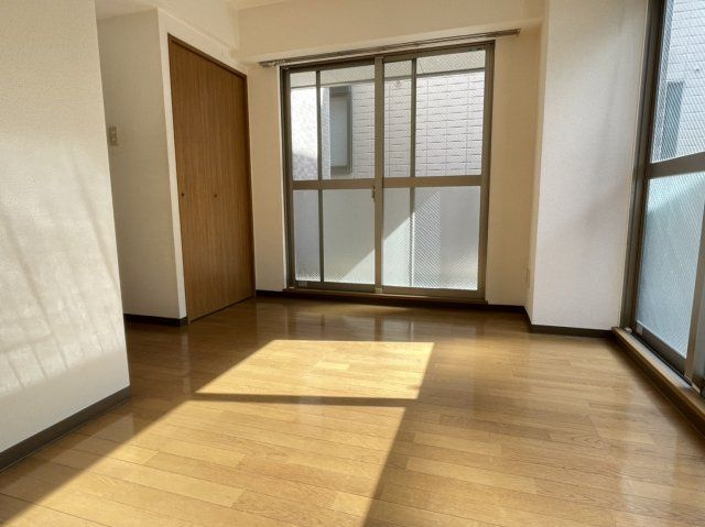 シャトールミエールの居間・リビング