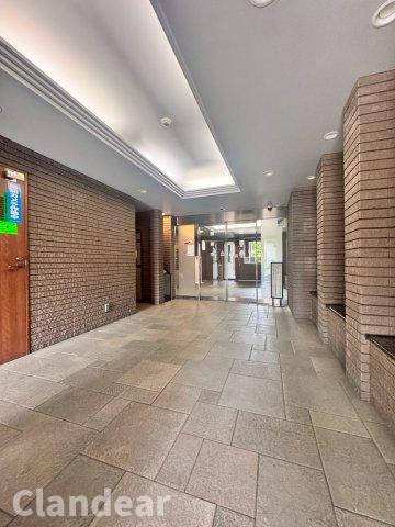 コスモ平井南リバータウンのエントランス|ドキドキの新生活も、安心してスタート。ぴったりの住まいを見つけませんか？クランディアが一緒に住まい選びをサポートします‼　まずは、お気軽にお問合せください　＃クランディア