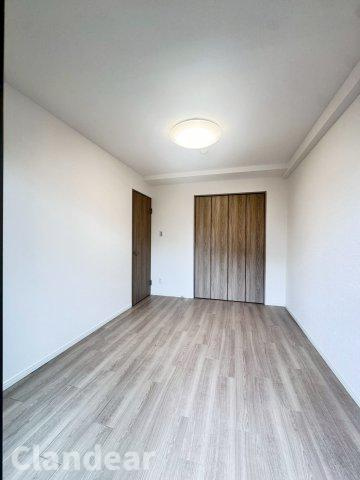 コスモ平井南リバータウンの洋室|ドキドキの新生活も、安心してスタート。ぴったりの住まいを見つけませんか？クランディアが一緒に住まい選びをサポートします‼　まずは、お気軽にお問合せください　＃クランディア