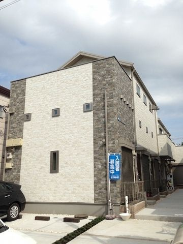 国立市西２丁目のアパートの外観