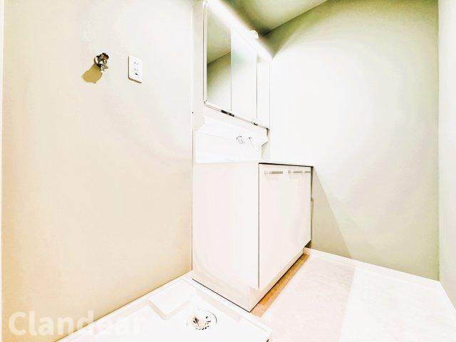 ベルシェ松戸Ⅴ１のランドリースペース|ドキドキの新生活も、安心してスタート。ぴったりの住まいを見つけませんか？クランディアが一緒に住まい選びをサポートします‼　まずは、お気軽にお問合せください　＃クランディア