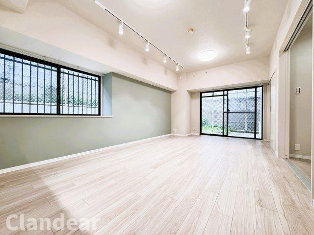 ベルシェ松戸Ⅴ１の洋室|ドキドキの新生活も、安心してスタート。ぴったりの住まいを見つけませんか？クランディアが一緒に住まい選びをサポートします‼　まずは、お気軽にお問合せください　＃クランディア