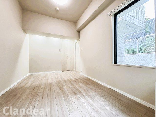 ベルシェ松戸Ⅴ１の洋室|ドキドキの新生活も、安心してスタート。ぴったりの住まいを見つけませんか？クランディアが一緒に住まい選びをサポートします‼　まずは、お気軽にお問合せください　＃クランディア