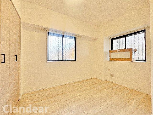 ベルドゥムール草加中央東の洋室|ドキドキの新生活も、安心してスタート。ぴったりの住まいを見つけませんか？クランディアが一緒に住まい選びをサポートします‼　まずは、お気軽にお問合せください　＃クランディア