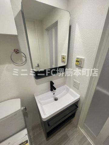 セレニテ本町リアンの洗面所