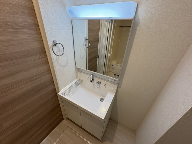 Crest明石 の洗面所