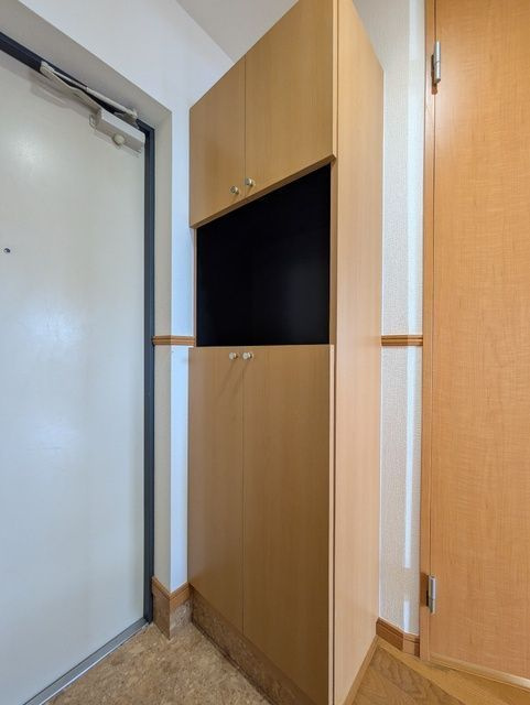 ヴィオレータの玄関