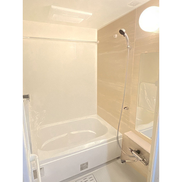 b'CASA金町EASTの浴室