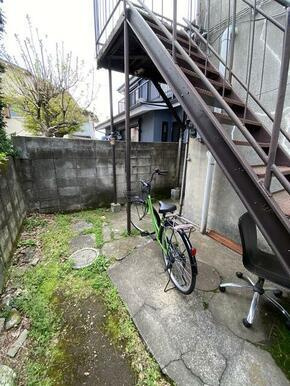 第一加藤荘の駐車場