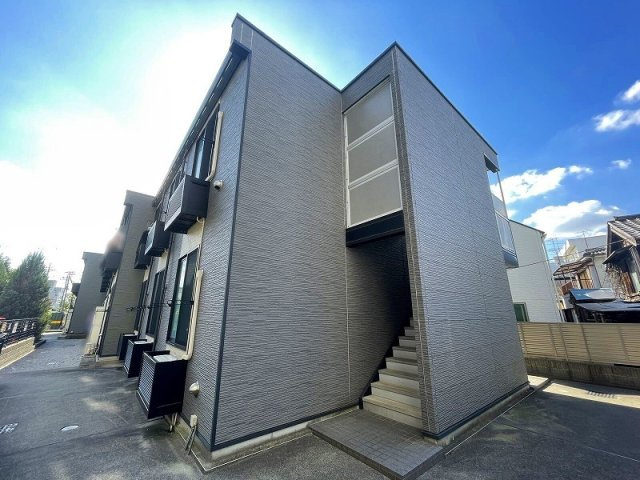 レオパレスフォレストの外観
