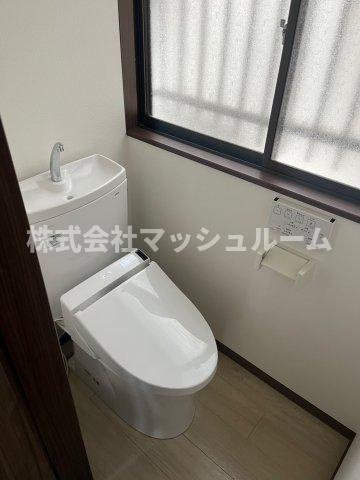 白鷺1丁目戸建のトイレ